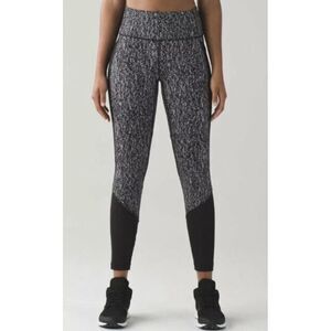 Lululemon Fit Physique Tight Size‎ 6 Luon Suited Black Jacquard